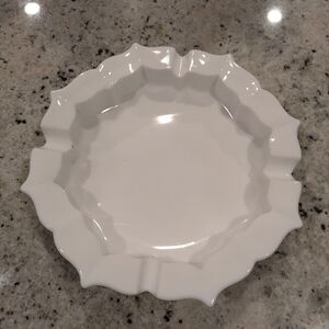 Classic White Scalloped Pie Dish